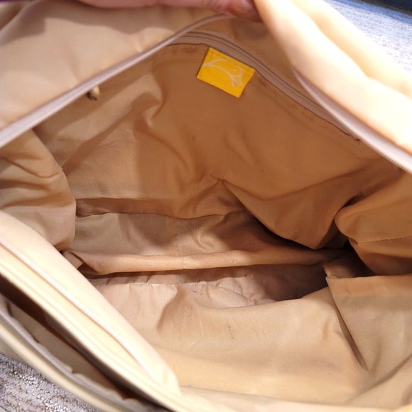 Mandarina Duck Messenger Bag - Picture 11 of 15